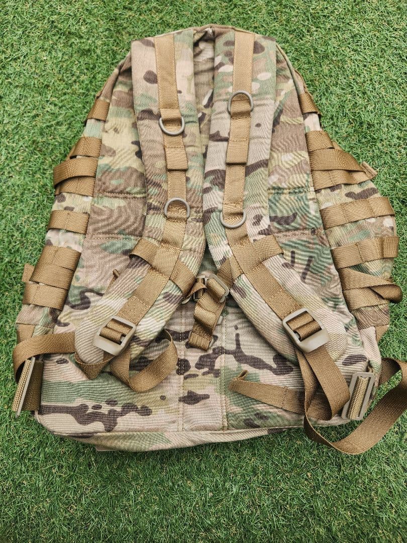 【最終値下げ】ブラックホーク　3day pack