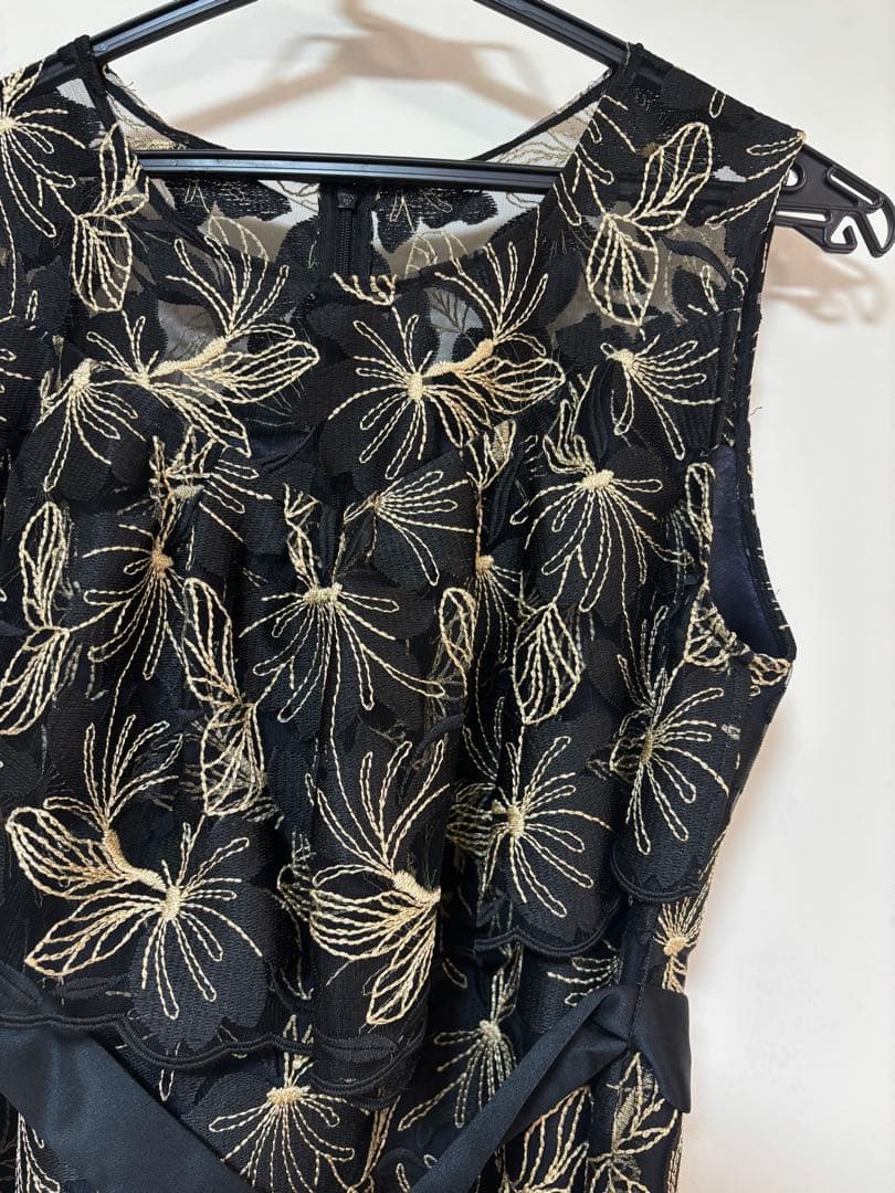 【美品】グレースコンチネンタル　フラワー刺繍ロングドレス