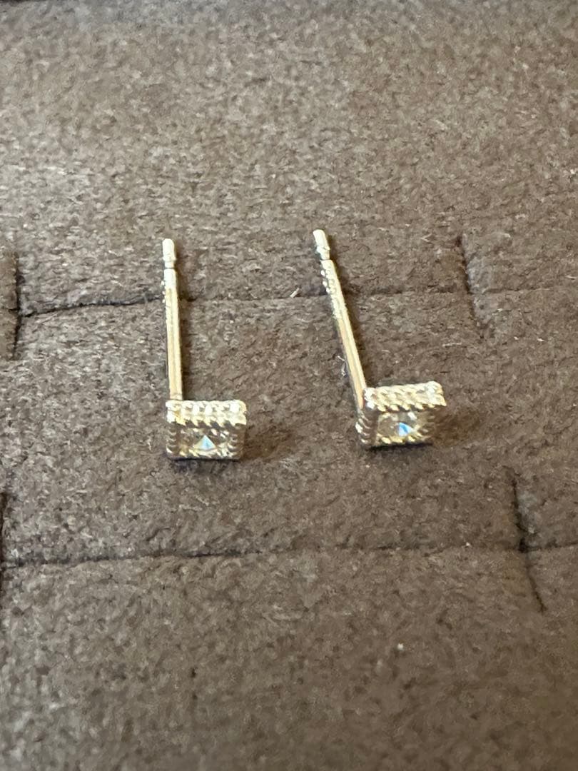 ココシュニック COCOSHNIK K10 イエロゴールド ダイヤモンドピアス