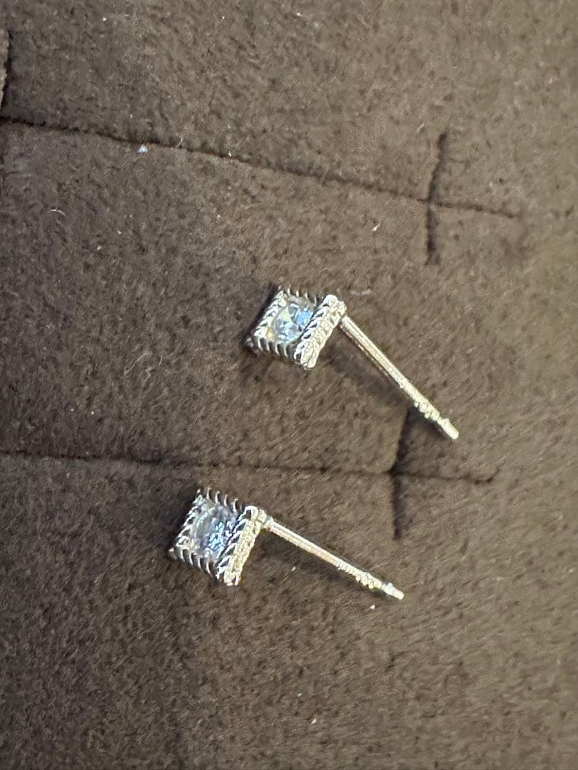 ココシュニック COCOSHNIK K10 イエロゴールド ダイヤモンドピアス