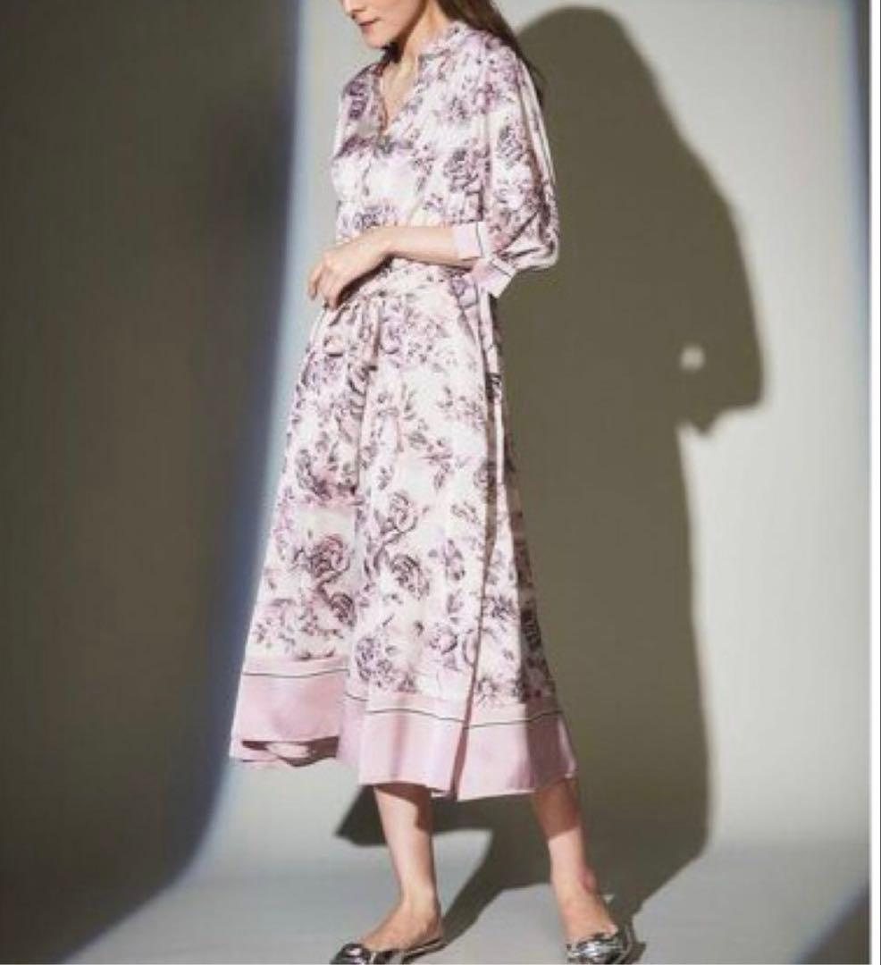 ラインフラワープリントワンピース グレースコンチネンタル ピンク