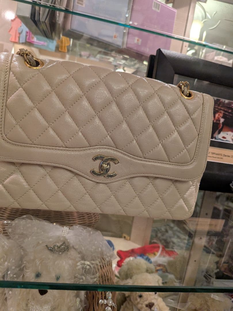 CHANEL ダブルフラップアイボリー バッグ