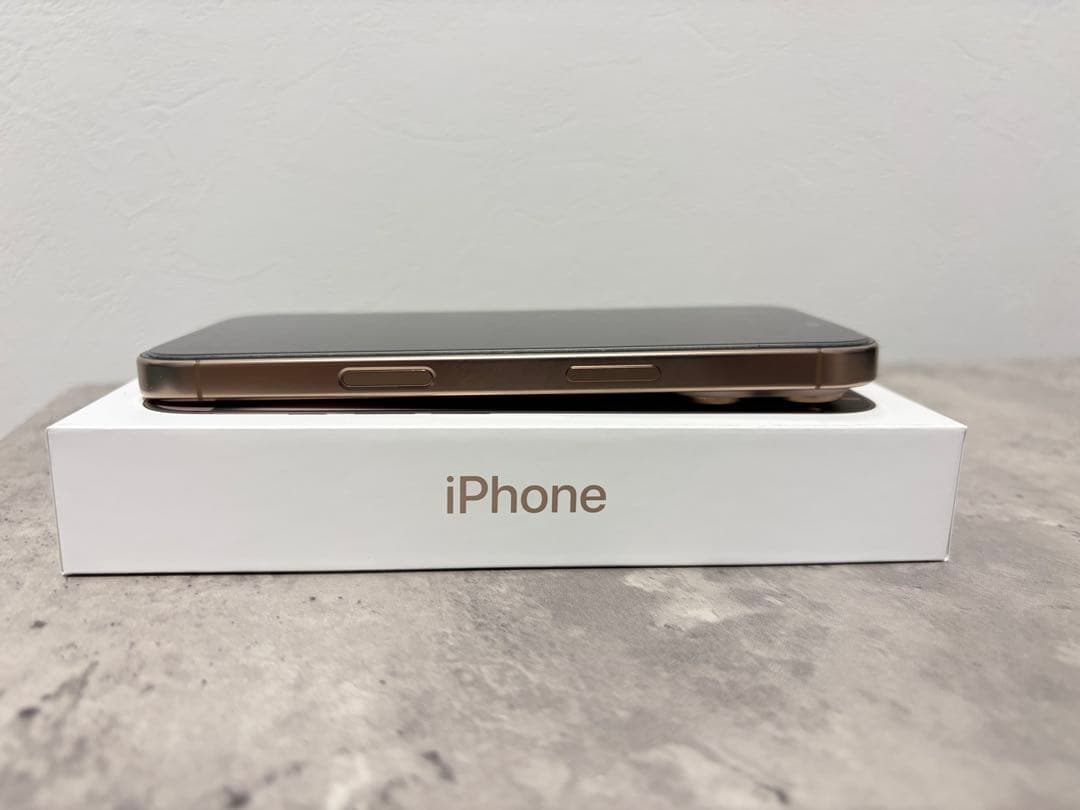 iPhone16Pro デザートチタニウム128G SIMフリー美品