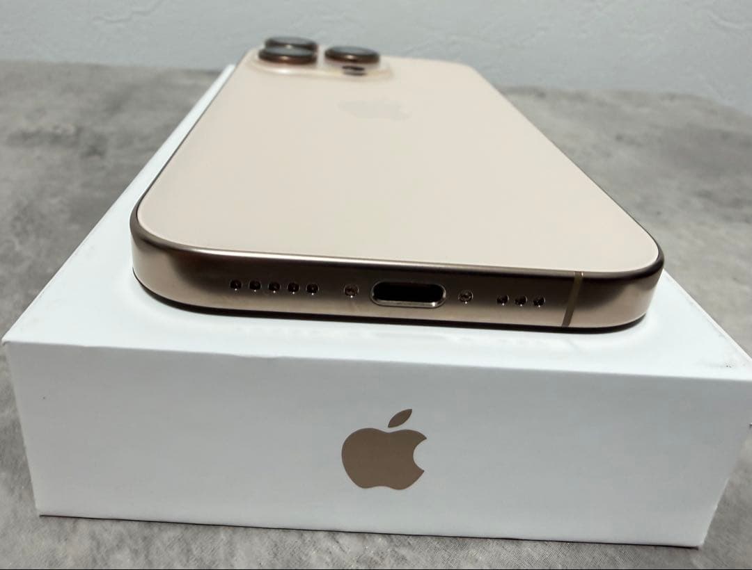 iPhone16Pro デザートチタニウム128G SIMフリー美品