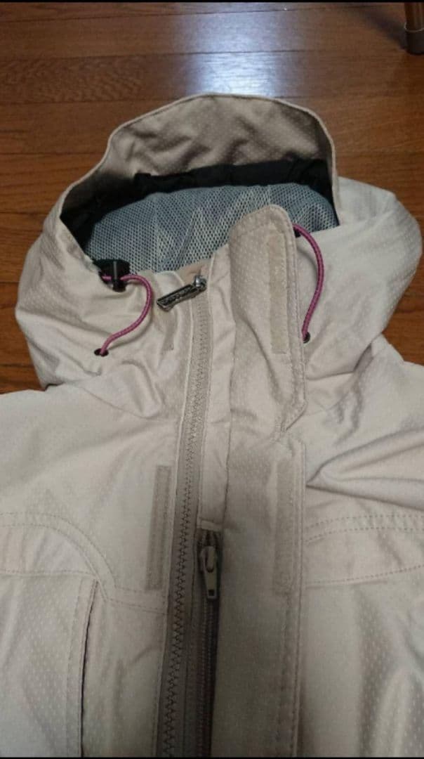 エスティボ　ESTIVOのスノーボードウェア女性Mサイズ　ゴールドウィン　スノボ