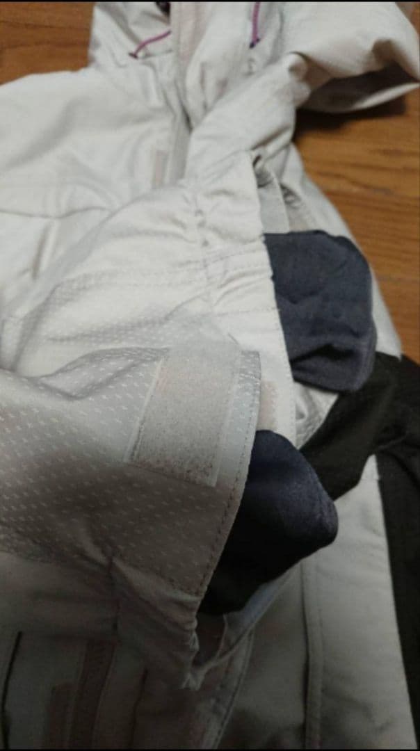 エスティボ　ESTIVOのスノーボードウェア女性Mサイズ　ゴールドウィン　スノボ