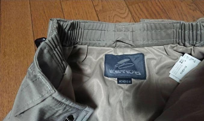 エスティボ　ESTIVOのスノーボードウェア女性Mサイズ　ゴールドウィン　スノボ