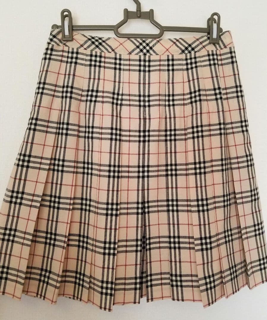 バーバリーセットアップ 未使用近 美品 ベージュ 新品ソックス付 150.160