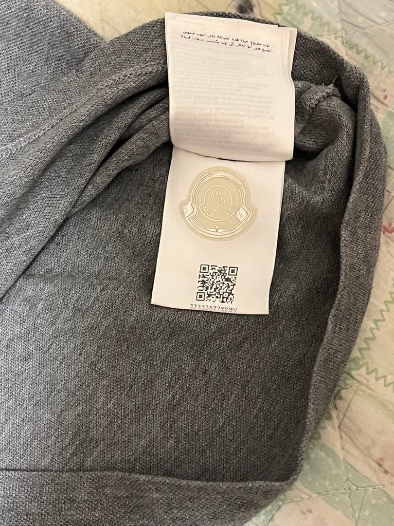 人気モデル★ モンクレール　ポロシャツ　S 首裏デザイン　国内正規品