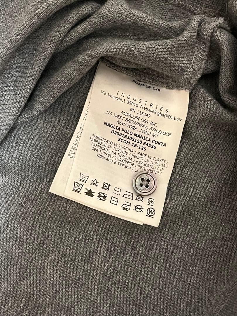 人気モデル★ モンクレール　ポロシャツ　S 首裏デザイン　国内正規品