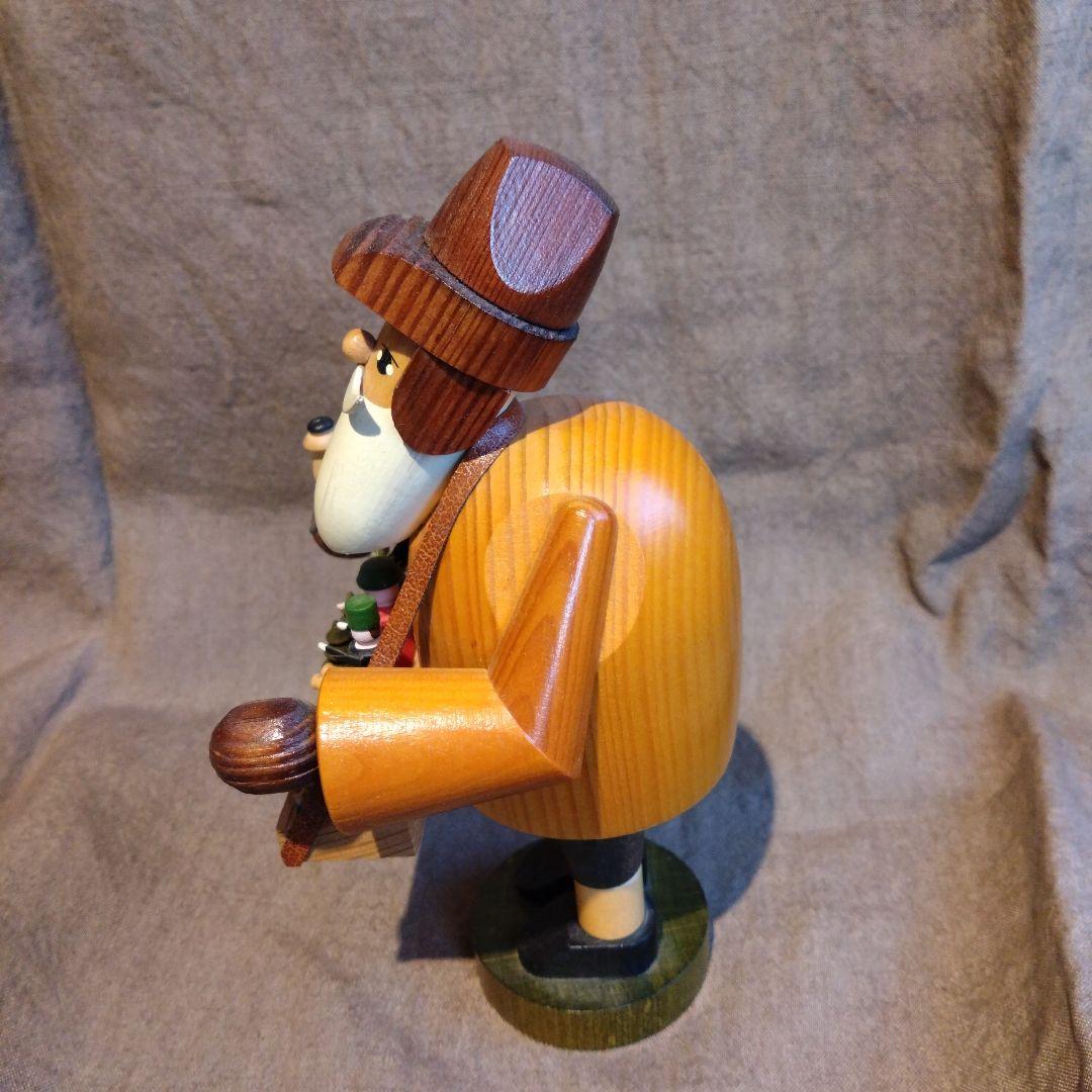 煙出し人形　白い髭のおもちゃ売り屋さん