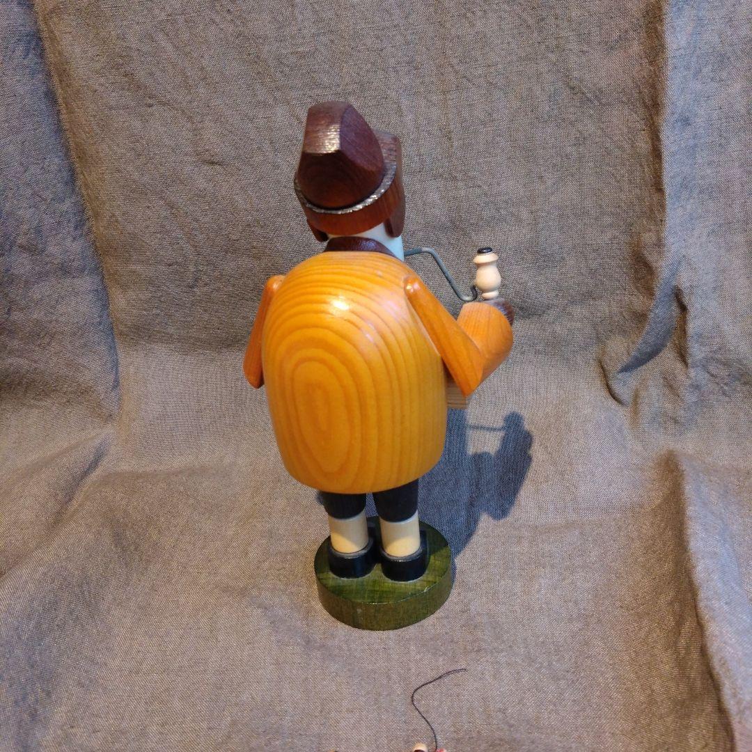 煙出し人形　白い髭のおもちゃ売り屋さん