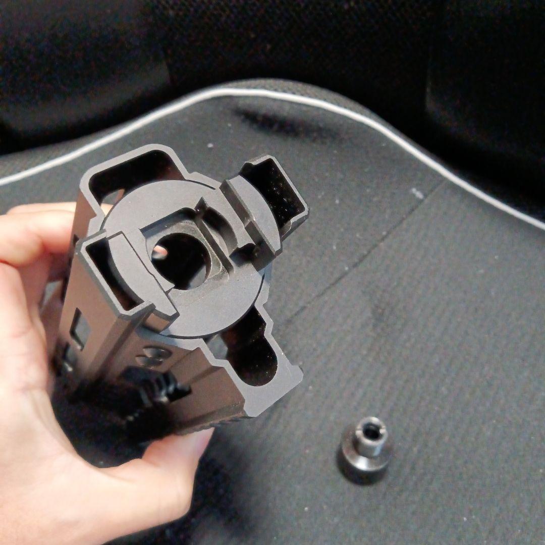 東京マルイ　p90 レイルハンドガード　mlok