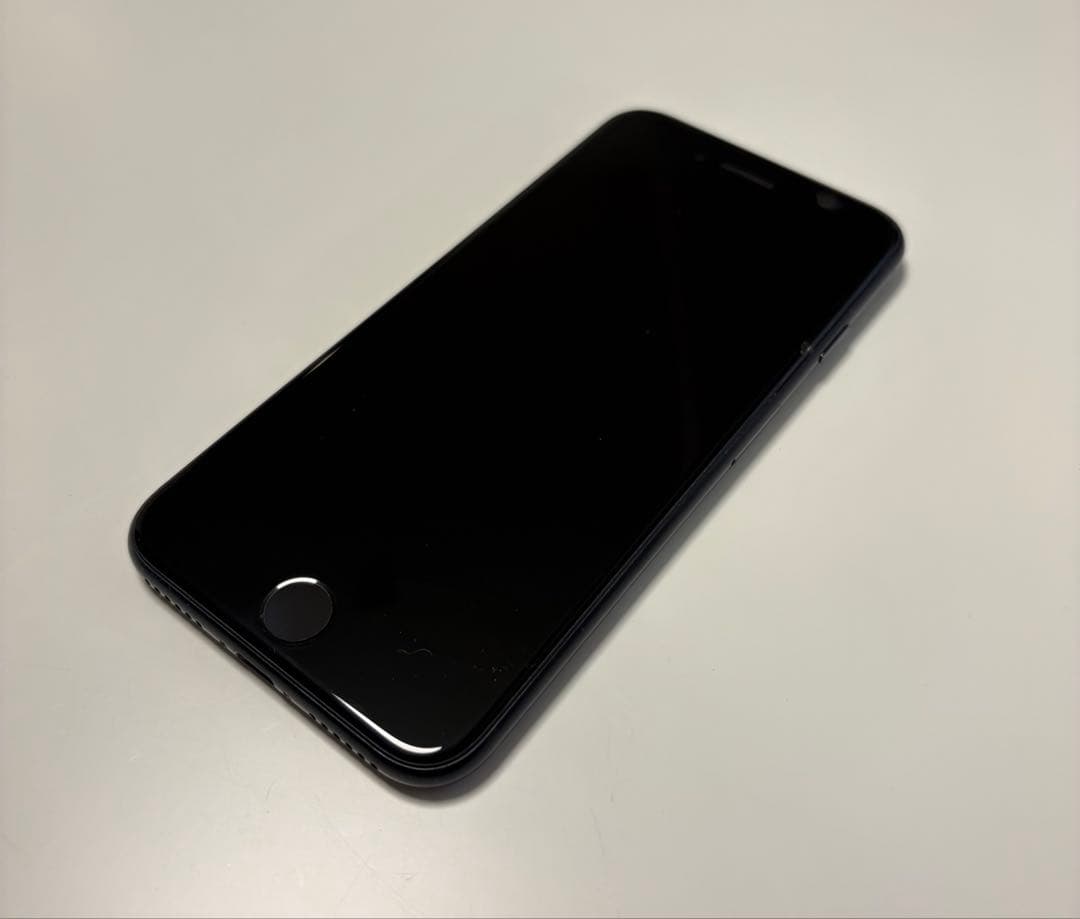 【SIMフリー】iPhone SE 第3世代 64GB｜安値・動作良好