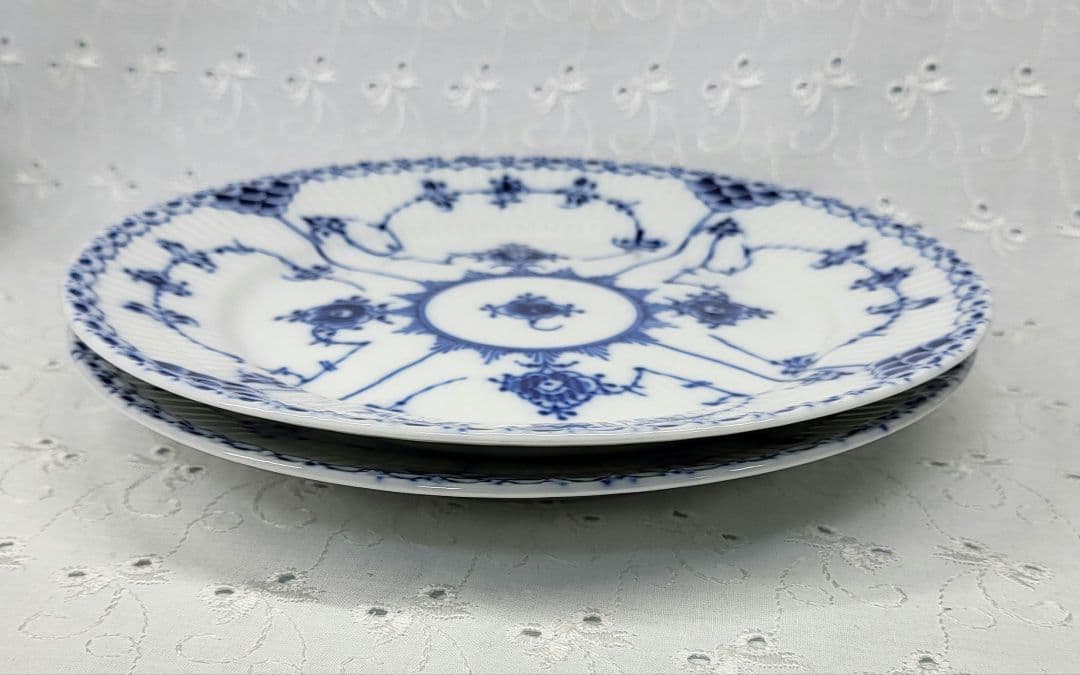 未使用近✨ロイヤルコペンハーゲン ブルーフルテッド ハーフレース プレート 皿