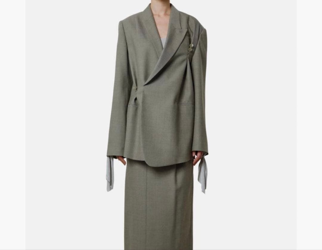 IRENE ASYMMETRICAL CLASSIC JACKET撮影時のみ使用