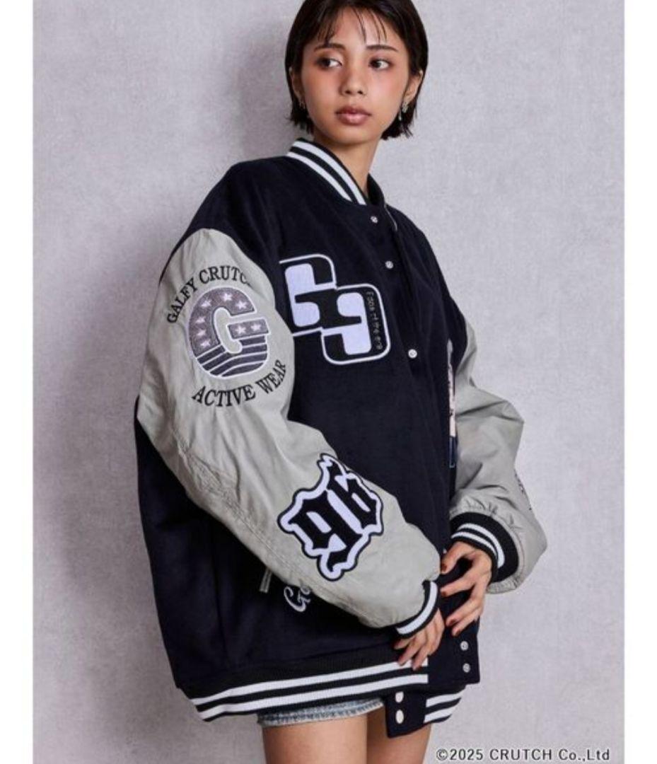 GYDA GALFY ビッグ スタジャン