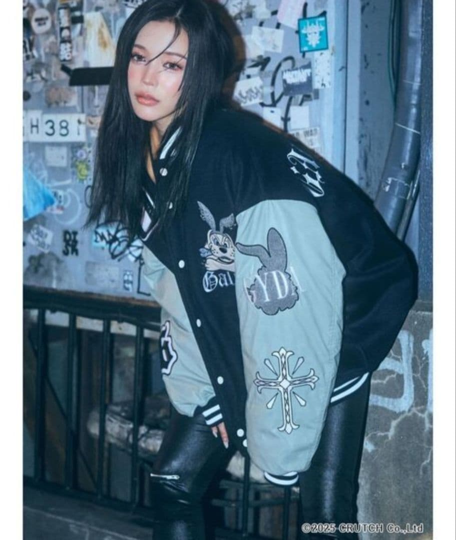 GYDA GALFY ビッグ スタジャン