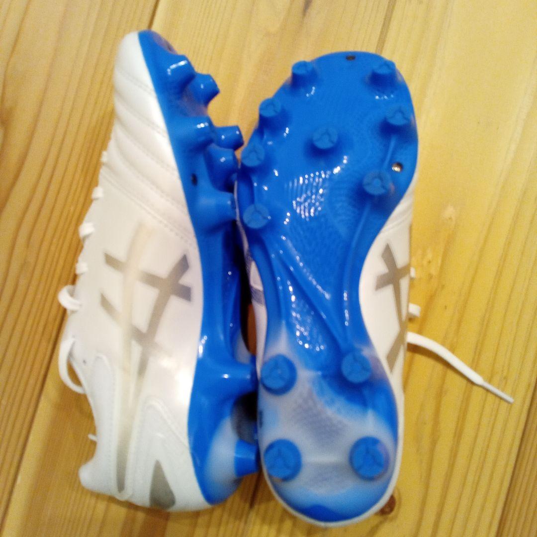【２３．５センチ新品未使用】ASICS サッカーシューズ・スパイク