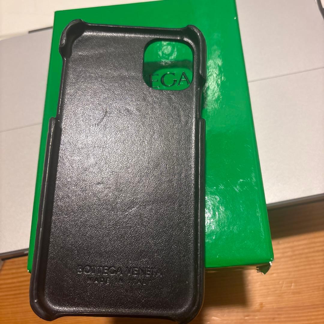 ボッテガヴェネタ リング付黒レザーiPhone11ケース