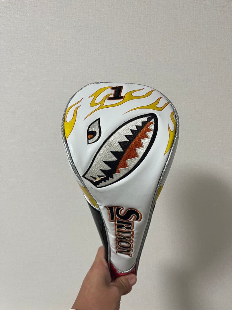 スリクソンキャディバック　ガオモンスター　ヘッドカバー、アイアンカバー、フード付