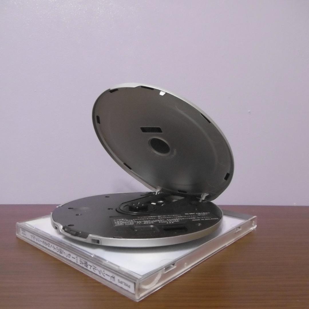 【訳あり品】SONY CDウォークマン D-EJ2000_S