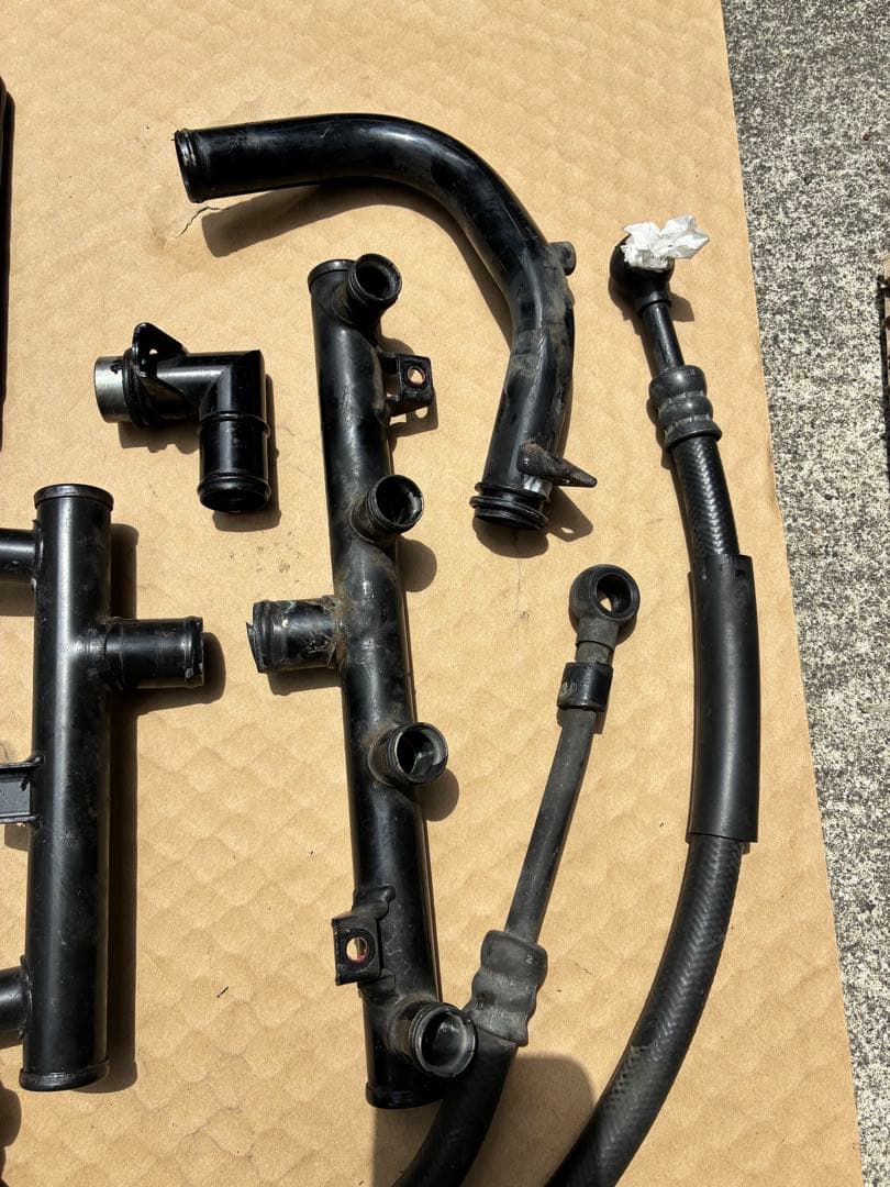 ZRX1200ダエグ ラジエーターパイプ　オイルライン