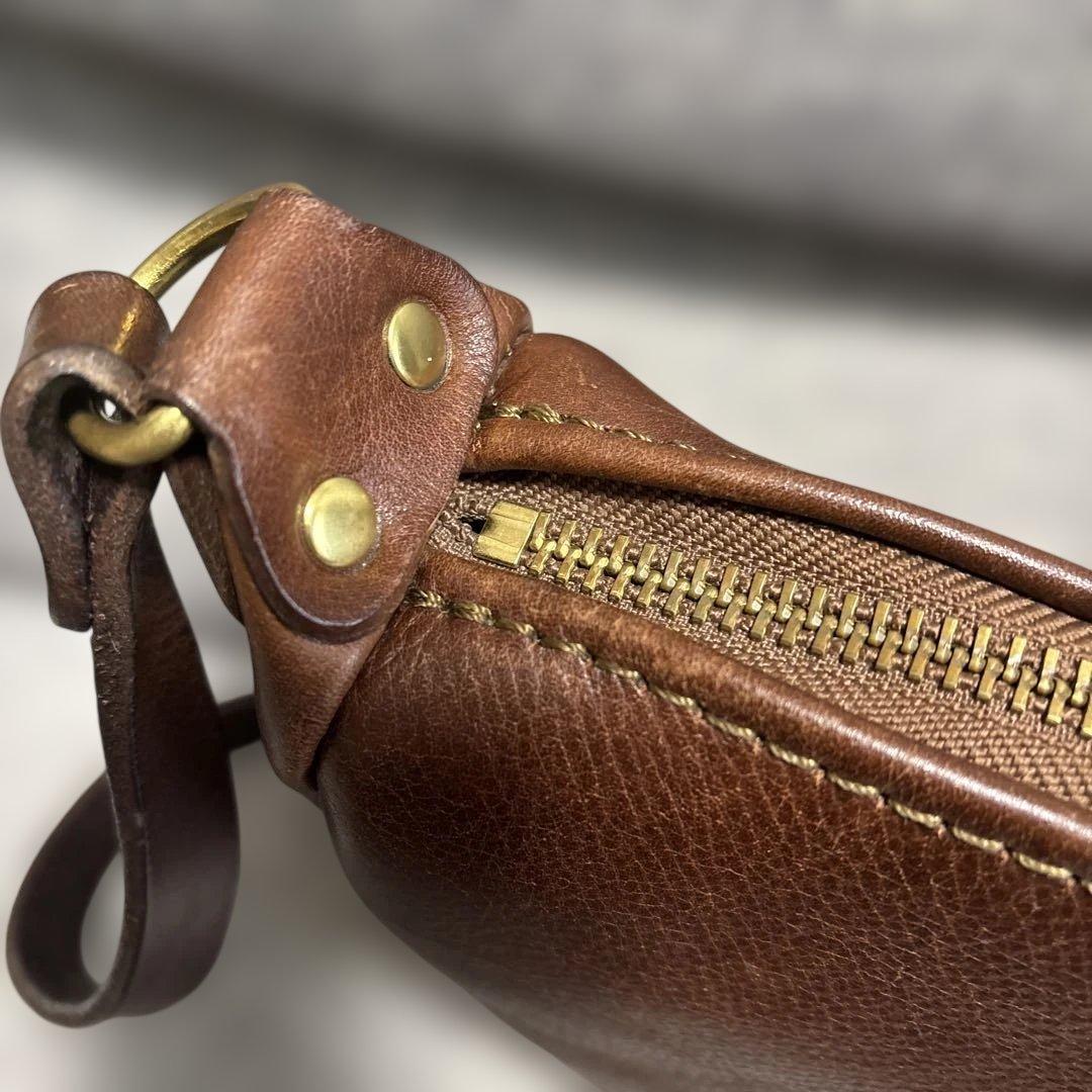 アナロジコ　半月ショルダー　バッグ