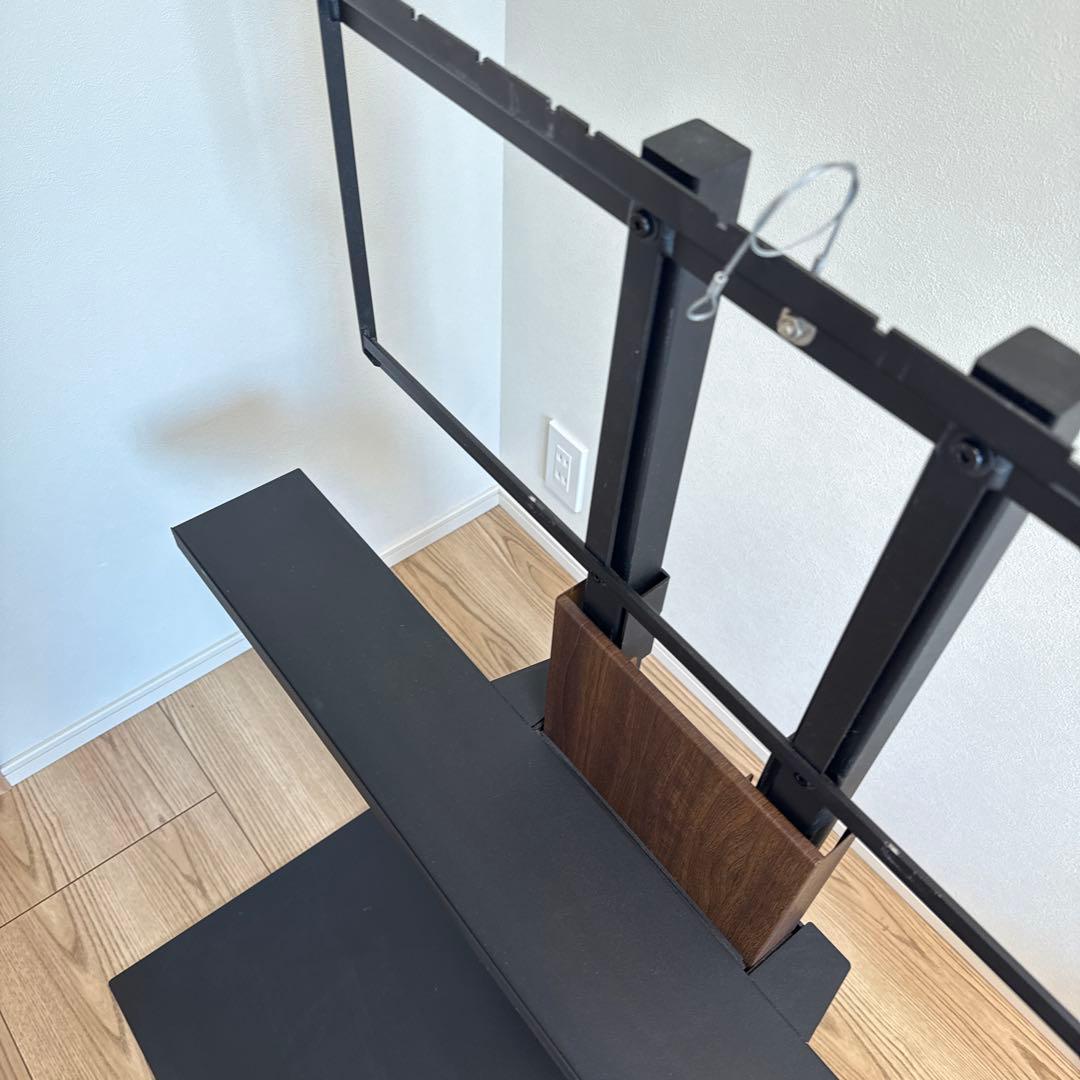 EQUALS テレビ台 モダンデザイン