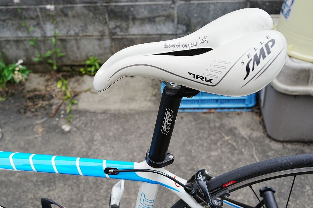 デローザ　アバント　　derosa avant