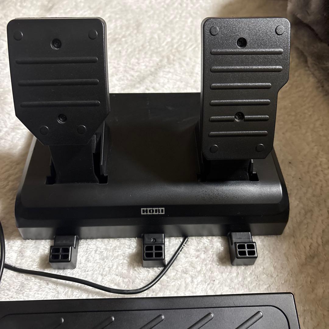 レーシングホイールエイペックス (PS4/PS5) 美品