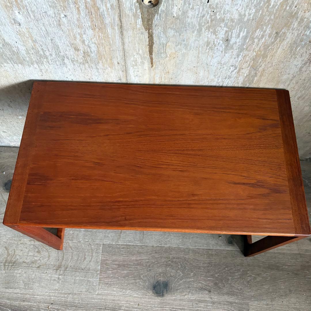 ヴィンテージ チーク材　無垢材　ネストテーブル　オイルフィニッシュ