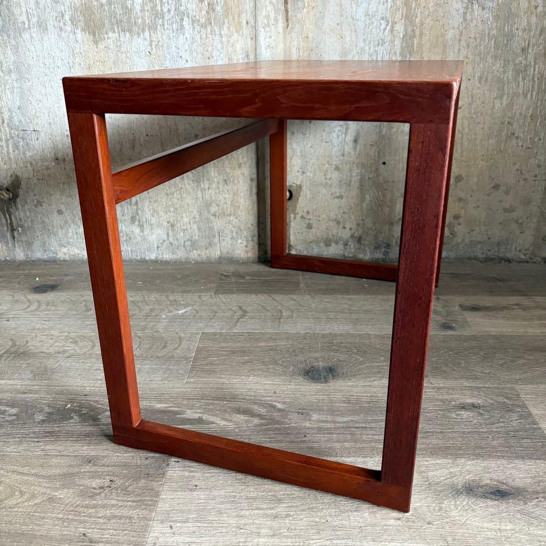 ヴィンテージ チーク材　無垢材　ネストテーブル　オイルフィニッシュ