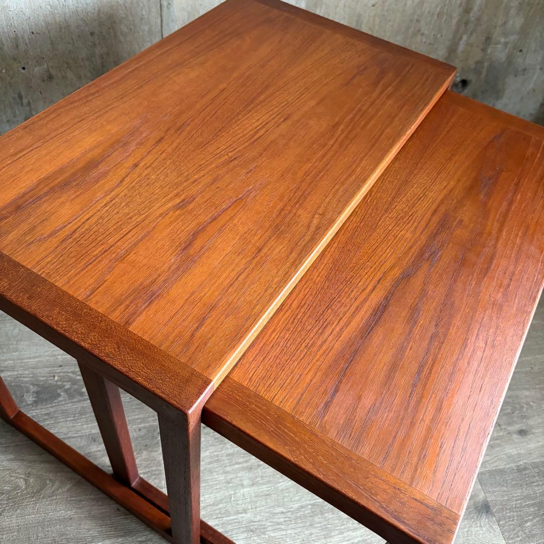 ヴィンテージ チーク材　無垢材　ネストテーブル　オイルフィニッシュ