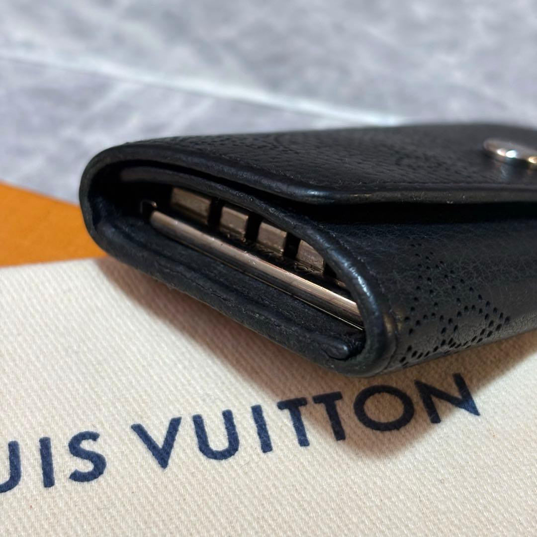 ⭐︎ルイヴィトン⭐︎　ミュルティクレ4連　マヒナ　ブラック　黒　箱付き　キーケース