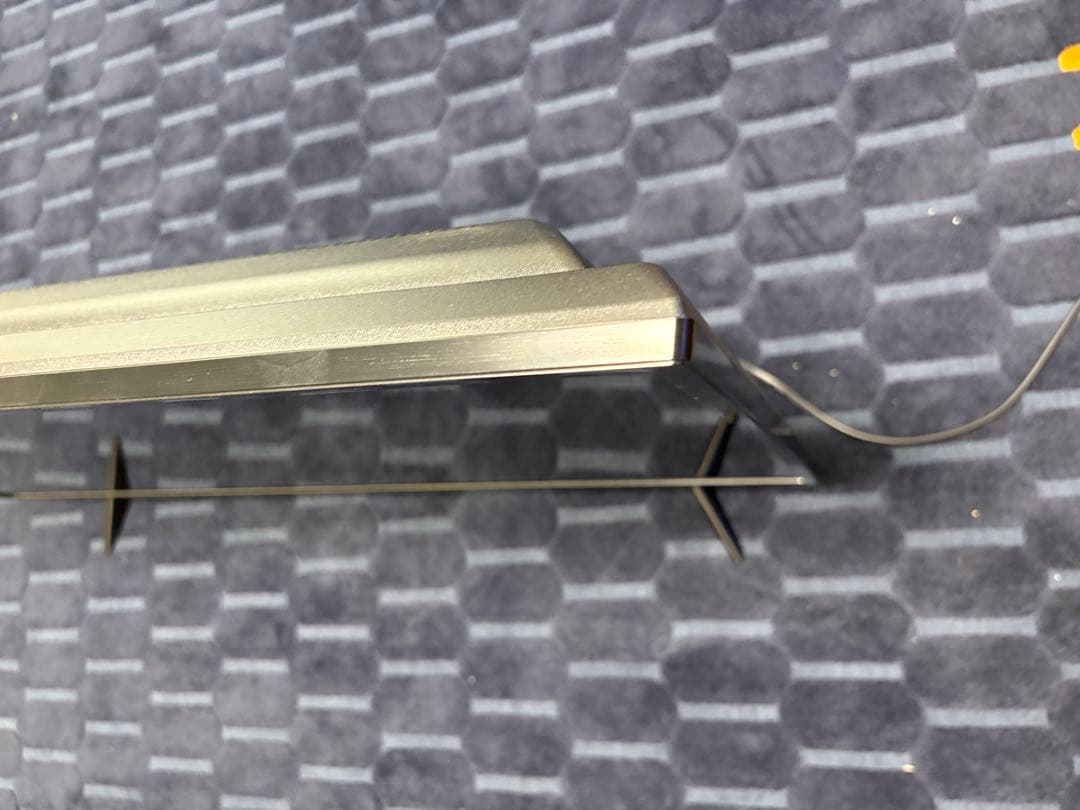 シャープ　液晶テレビ　40インチ　4T-C40 BH1