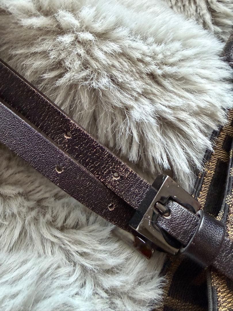 フェンディFENDI ヴィンテージショルダーバッグ　正規品