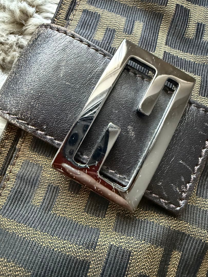 フェンディFENDI ヴィンテージショルダーバッグ　正規品