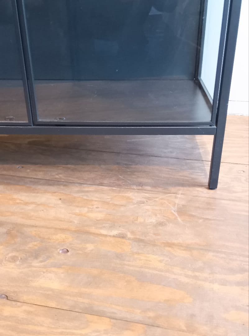 ディスプレイケース　棚無し　使用感有　高さ約１２０cm✕幅８１cm✕奥行３９cm