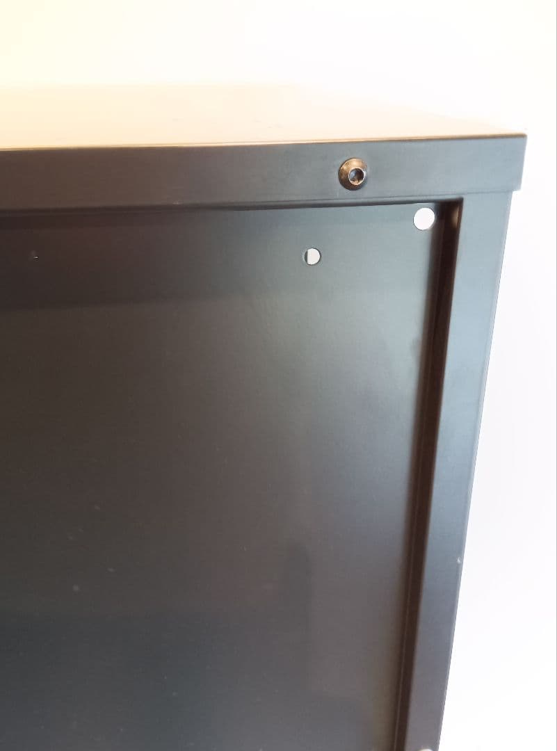 ディスプレイケース　棚無し　使用感有　高さ約１２０cm✕幅８１cm✕奥行３９cm