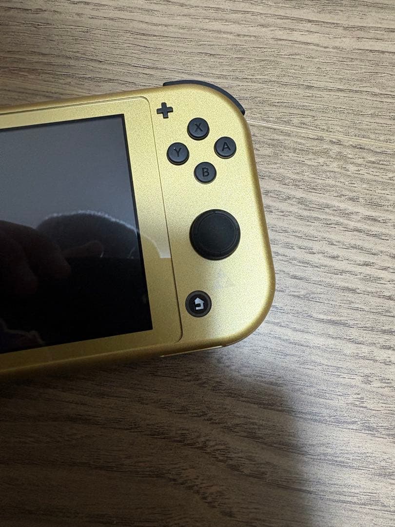 ニンテンドースイッチライトハイラルエディション極美品