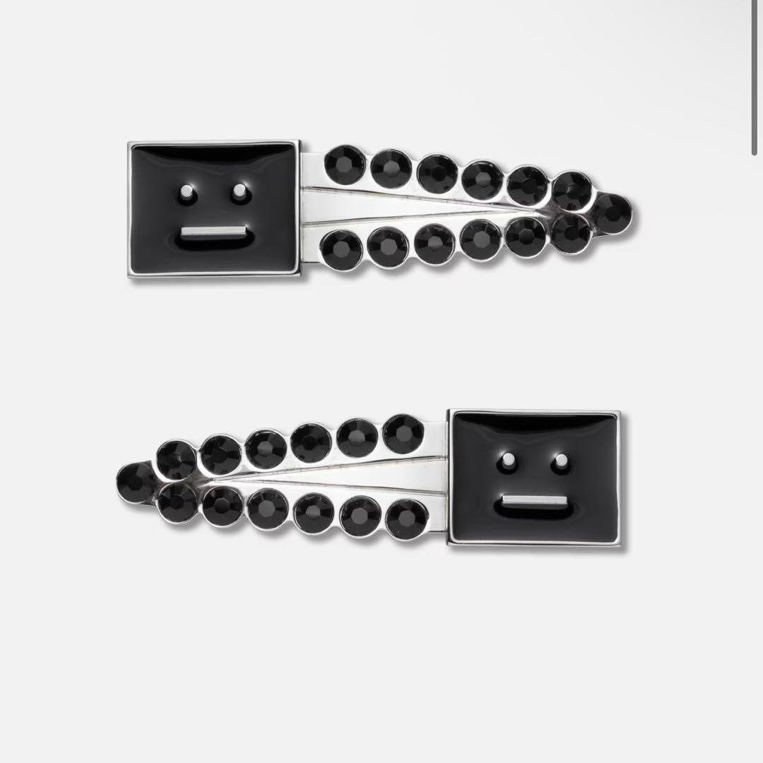 【美品】acne studios フェイスロゴ　ヘアクリップ
