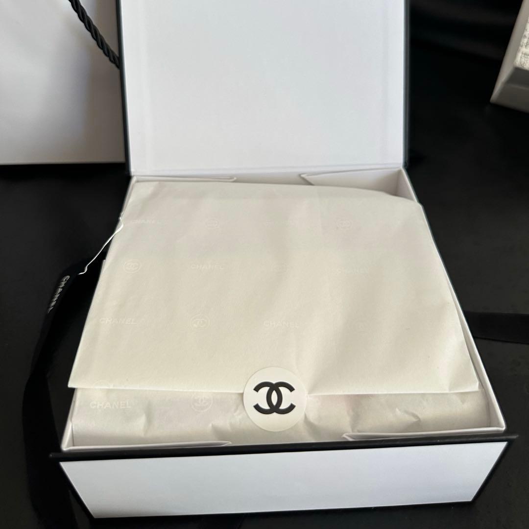 CHANELチャンスハンドクリーム　3本セットショッパーと箱付き