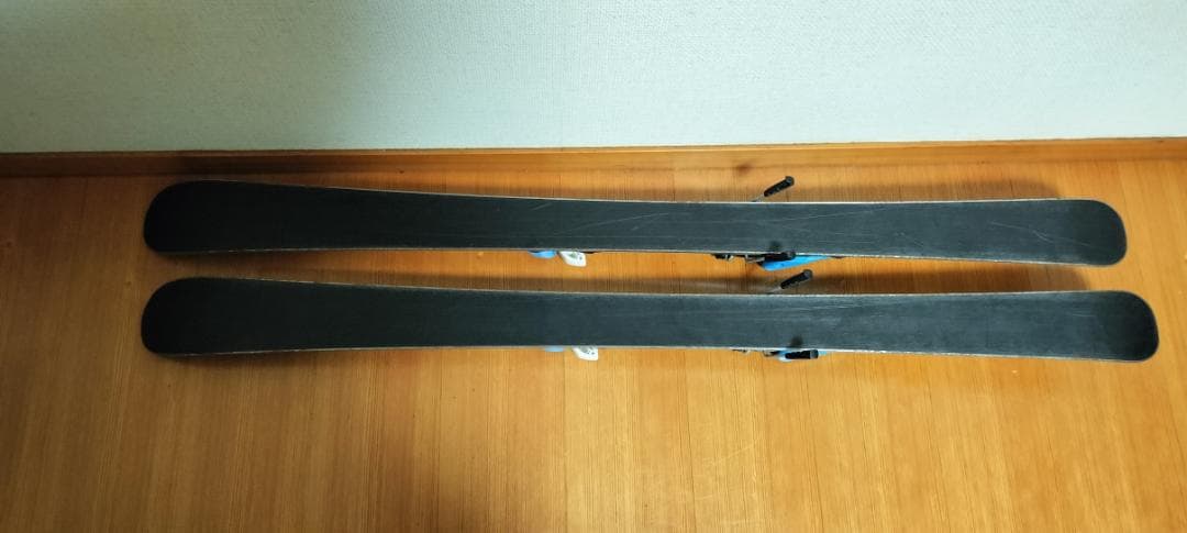 子供スキーセット 身長120～130cm ブーツ19～20cm ストック付