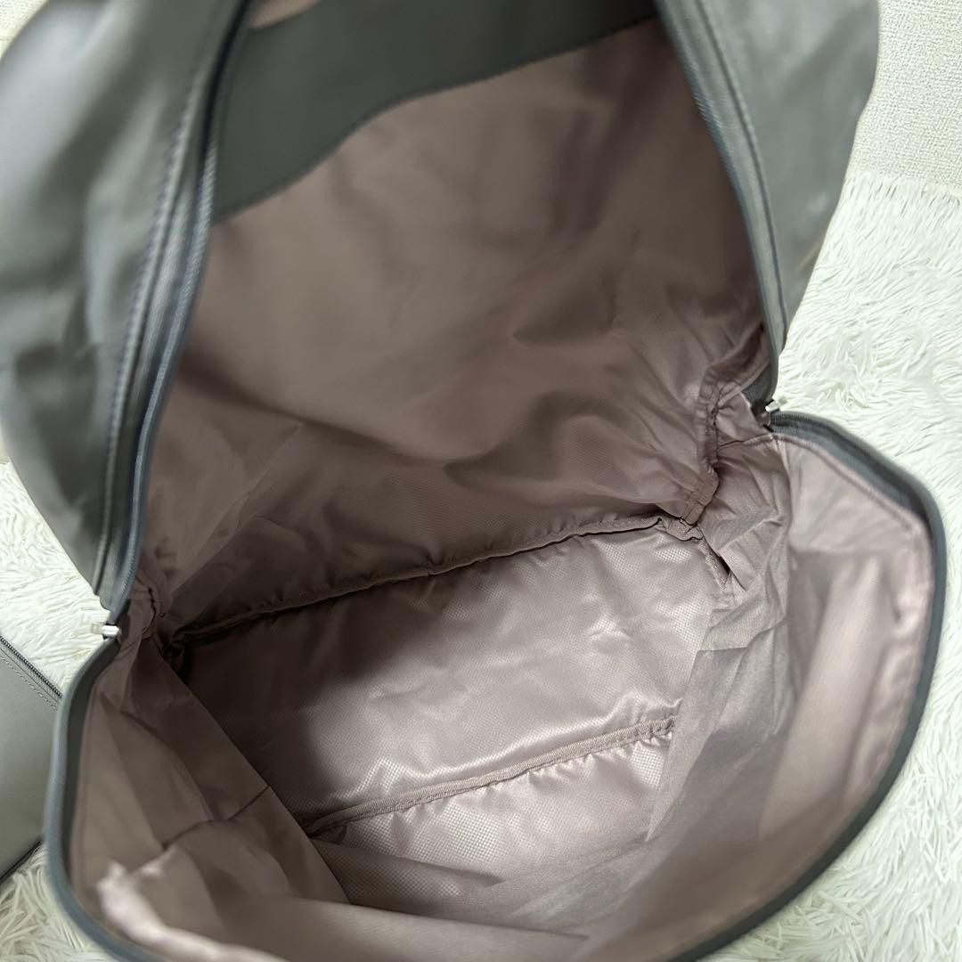 【未使用級✨大容量/ポーチ付き】トゥミ　リュック　ナイロン　シルバーグレー　通勤