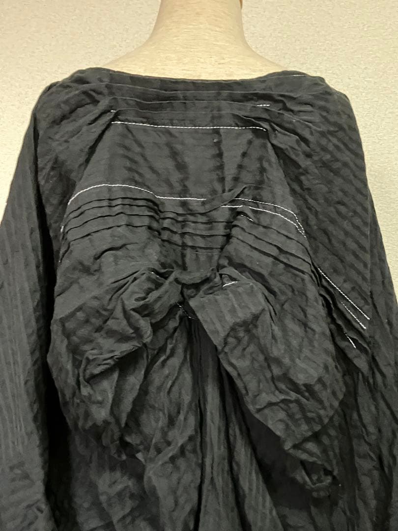 専用 トリコ コムデギャルソン ブラック ドレープポンチョ