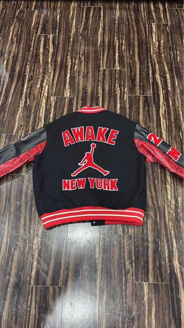 エアジョーダン　AWAKE スタジャン