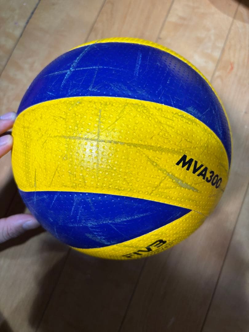 サ*リ様 バレーボール5号球　6球セット売り