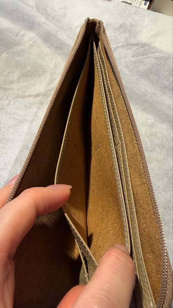 ATAO ヘビ革 マルチカラー 長財布 舵型チャーム付き