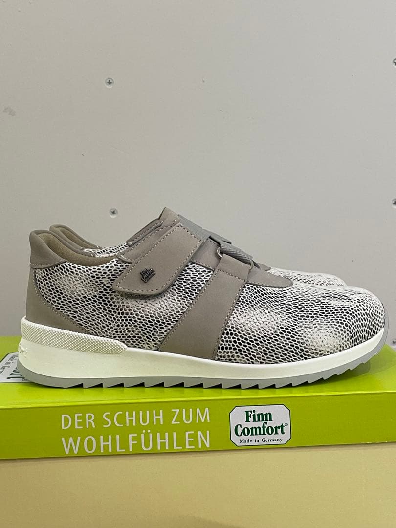 新品・未使用 Finn Comfort グレー系 レディース靴 約22.7㎝